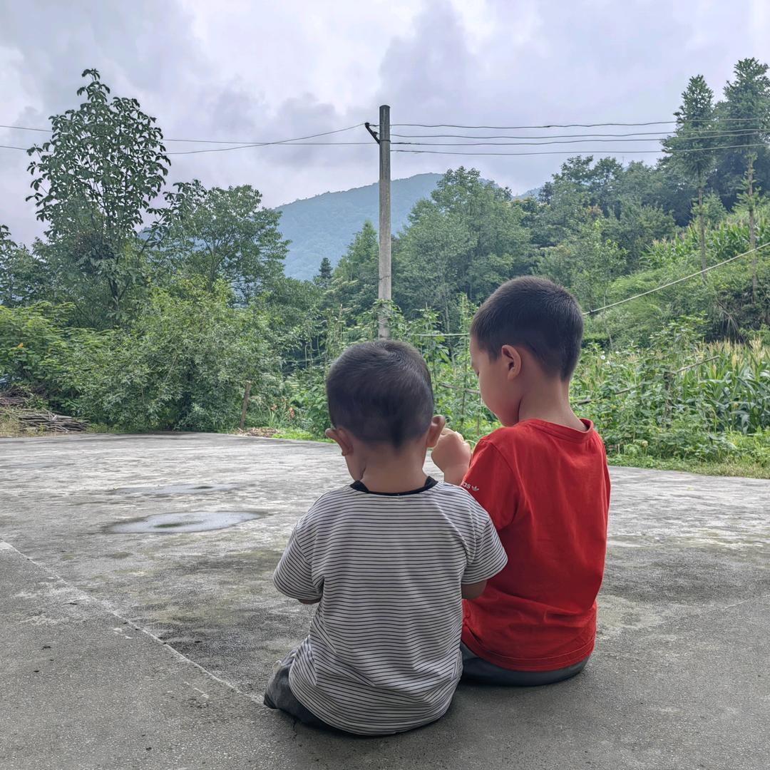 黑黑的小莫玄