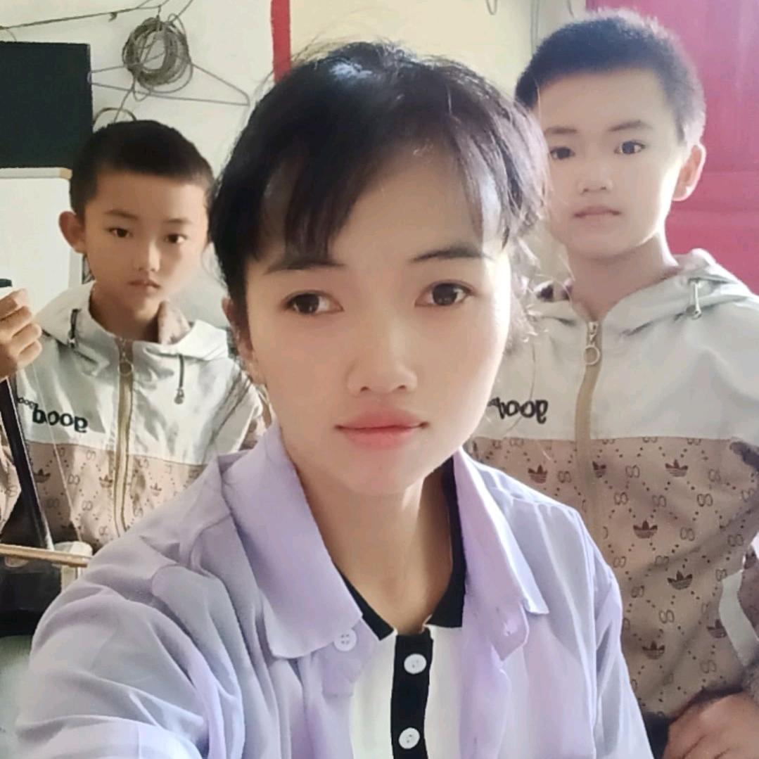 杨婷飞，小婷