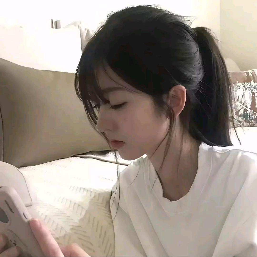 𝒮𝓊𝓃𝓈𝒽^