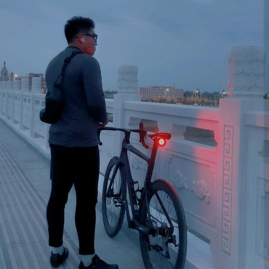 喝了霸王茶姬我真睡不着