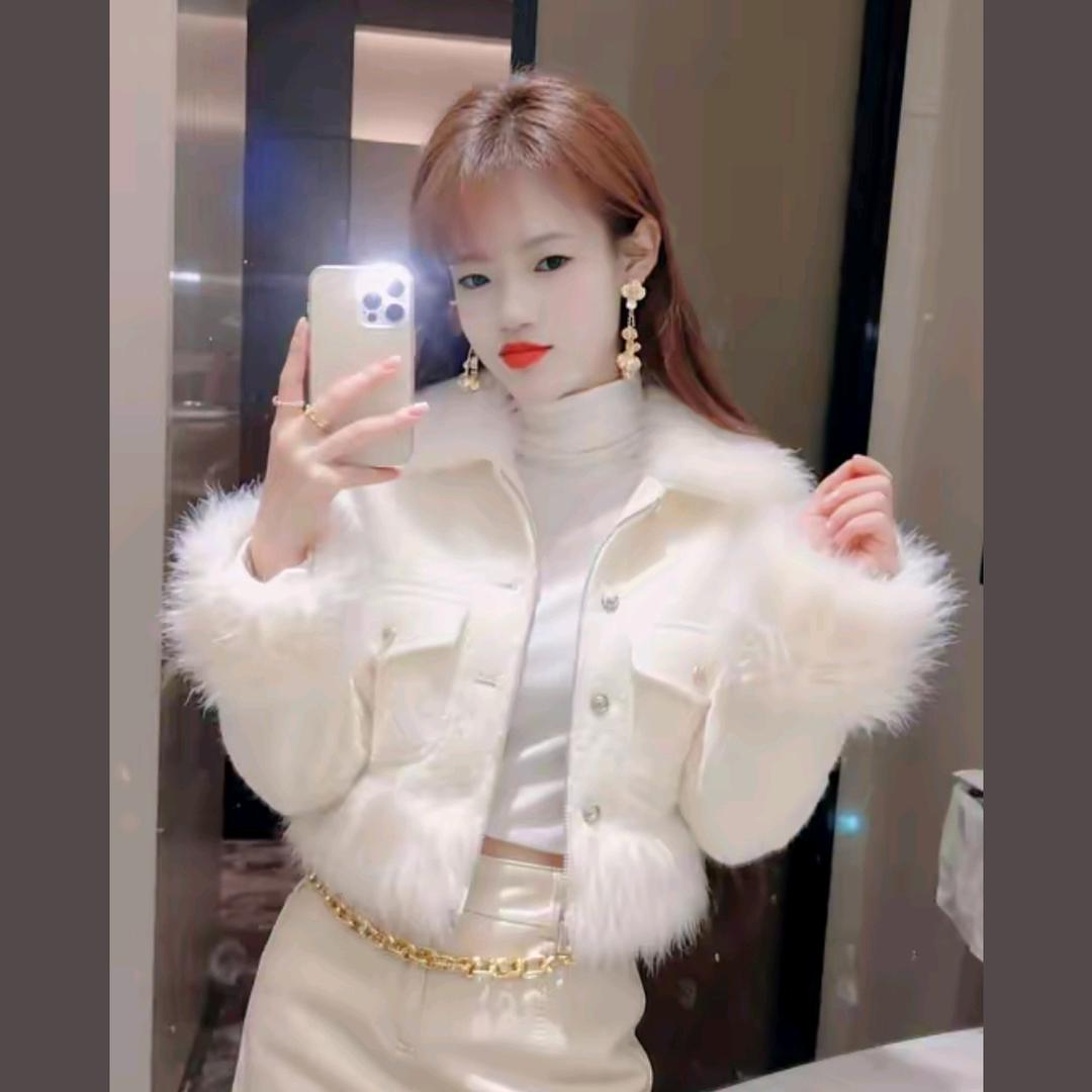 @٩(丫๛ ˘ 头³˘)۶♥