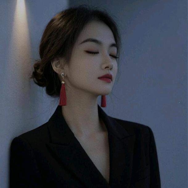 এ᭄暴傅༊