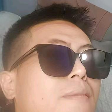 袁林最爱玩耍唱歌和跳舞