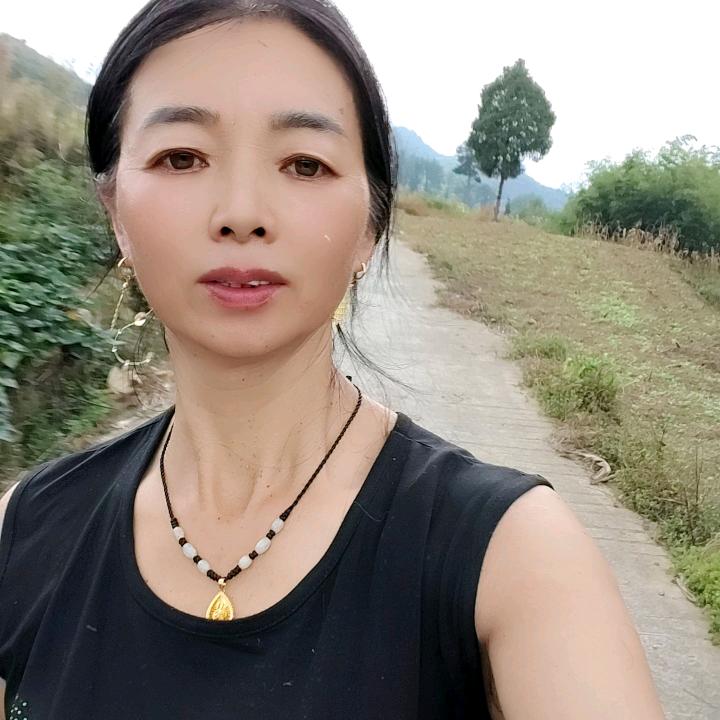 乡村姑娘