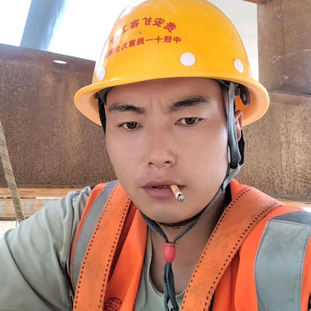 单身的我🎋等待有缘人