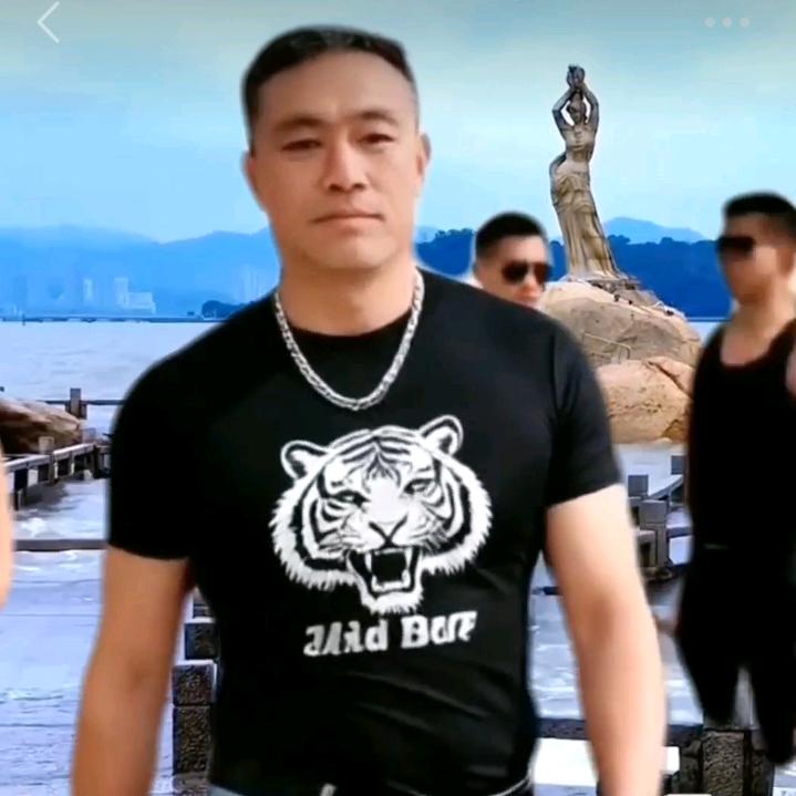 专业疏果，套袋，摘袋。