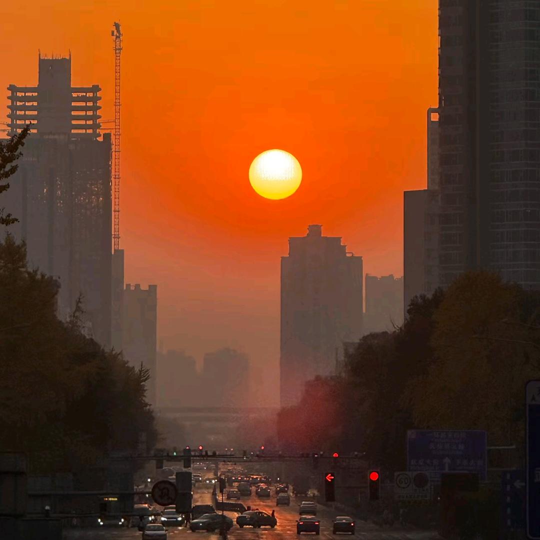 爱她