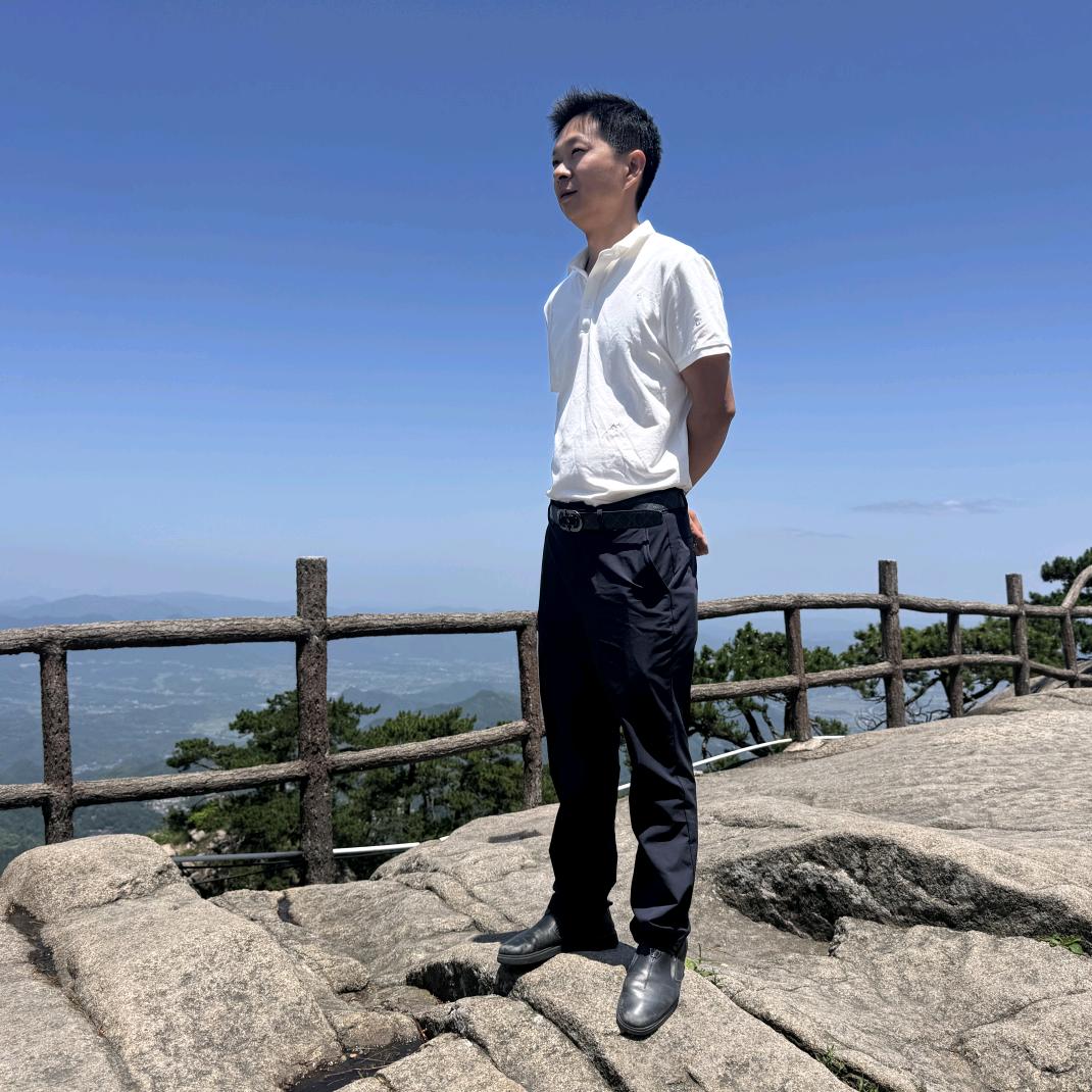 聚信诚旧衣分拣总部