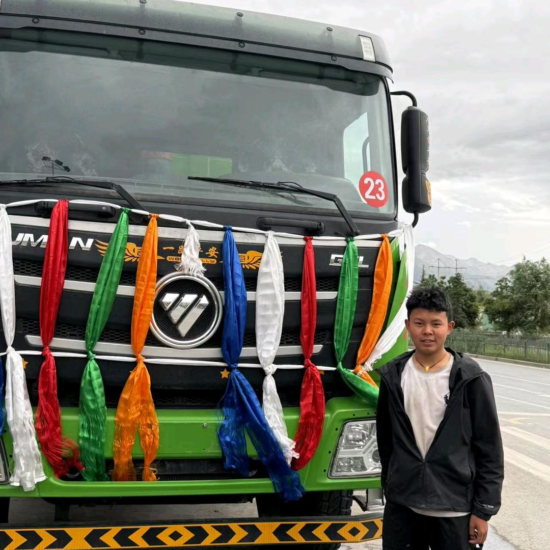 拉萨城关区亚飞仓牛肉店