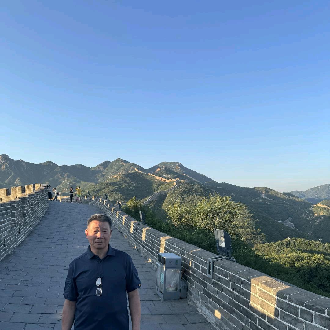 杨帆童装和旗:盛童装