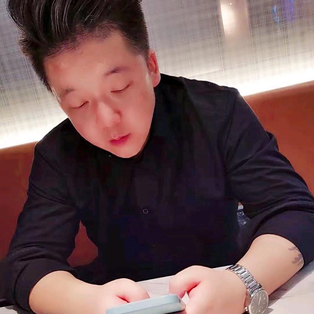 小魏