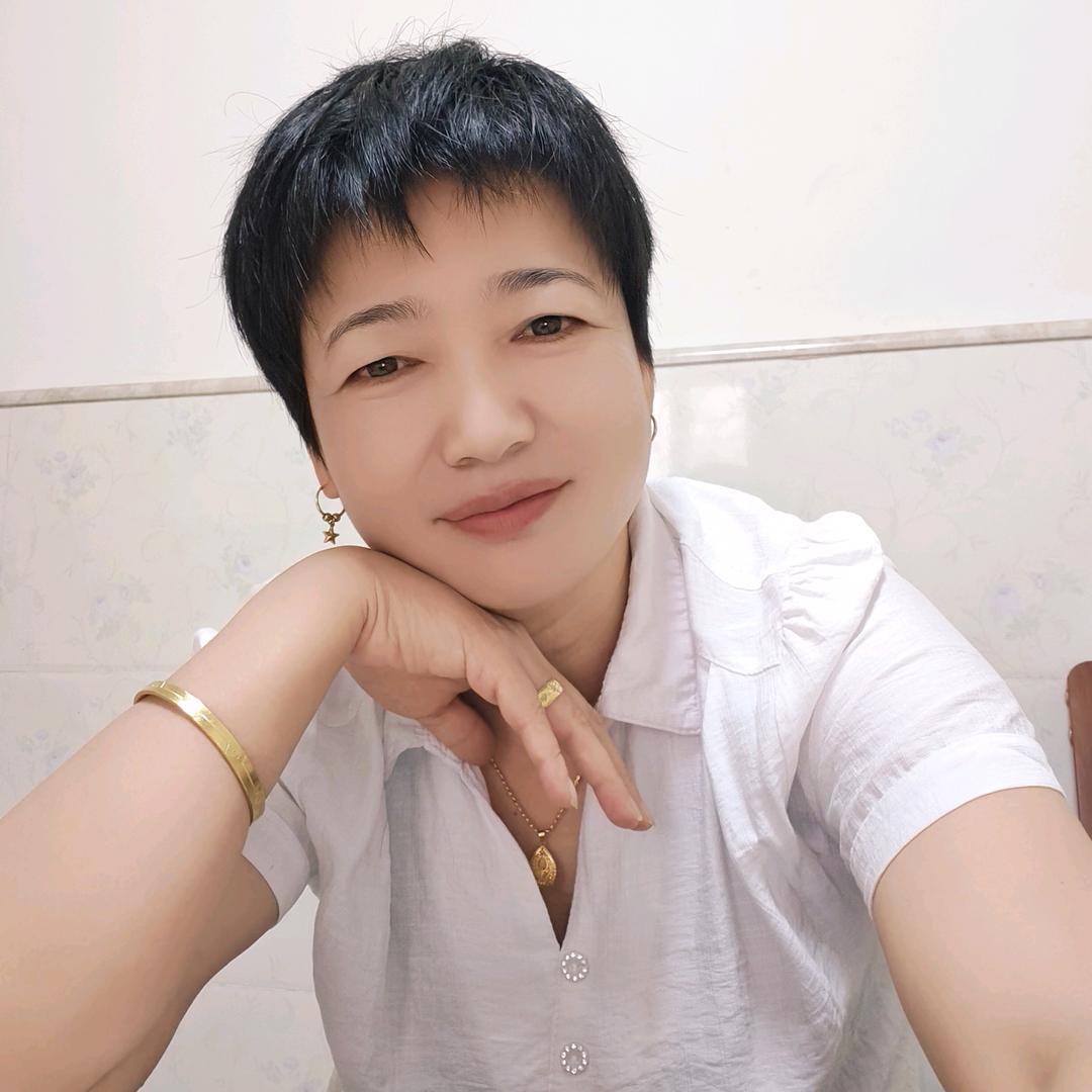 遍体鳞伤仍是女王👑