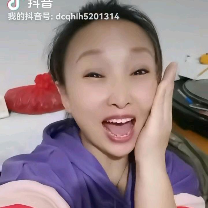 傻妞装酷，单身