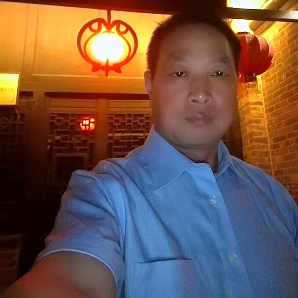 喜欢养花，