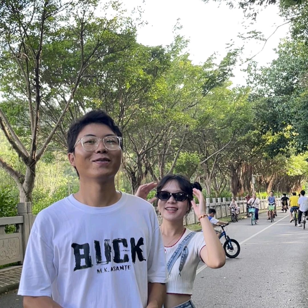 小新不穿裤子˶ɞ˶