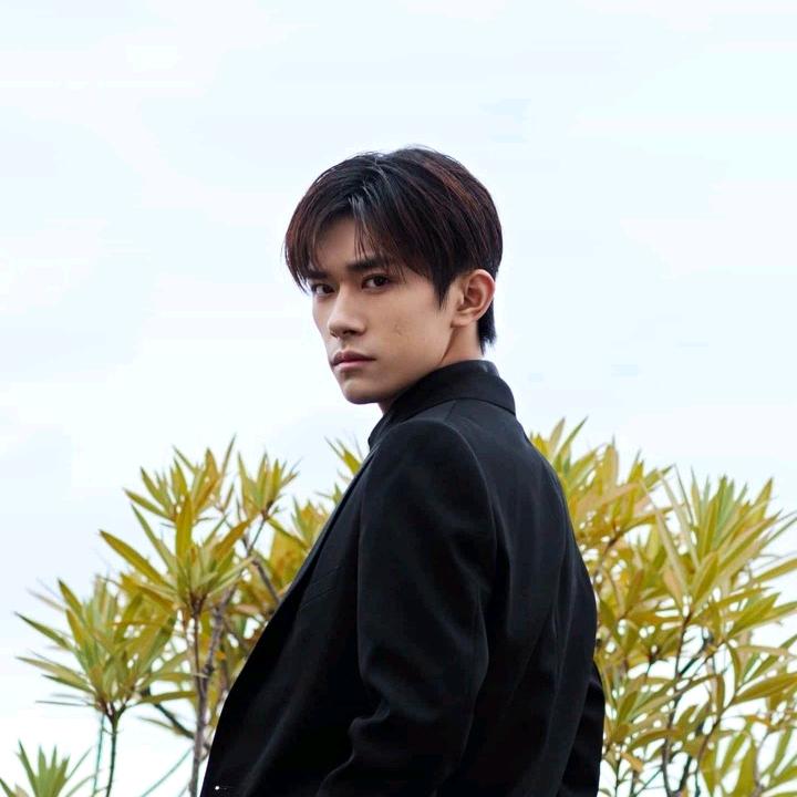 风雷：