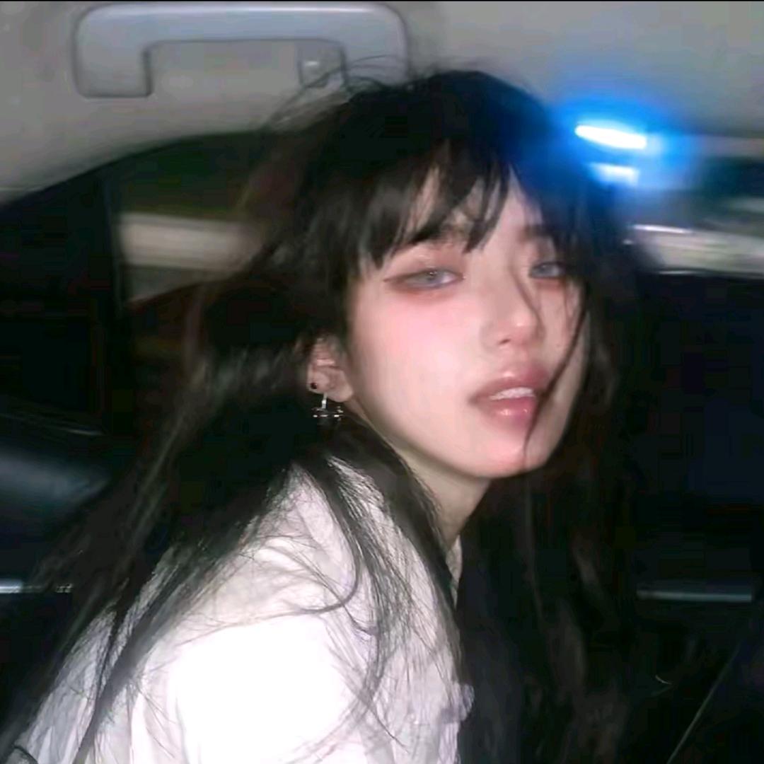 林芯蕾i.