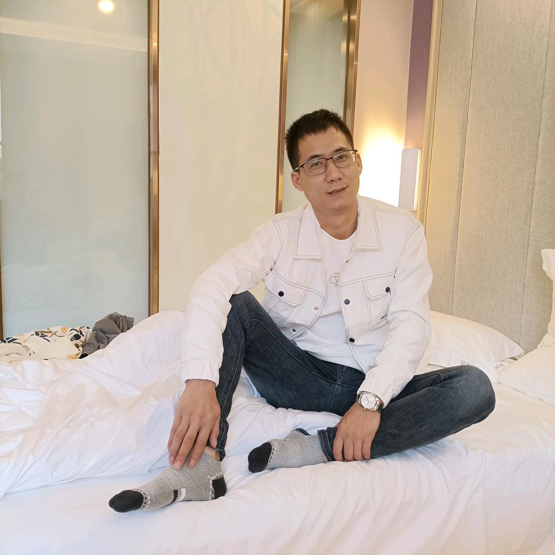 💞༊独ღ᭄宠ꦿ꯭এ᭄💞 李❤ (ɔˆ