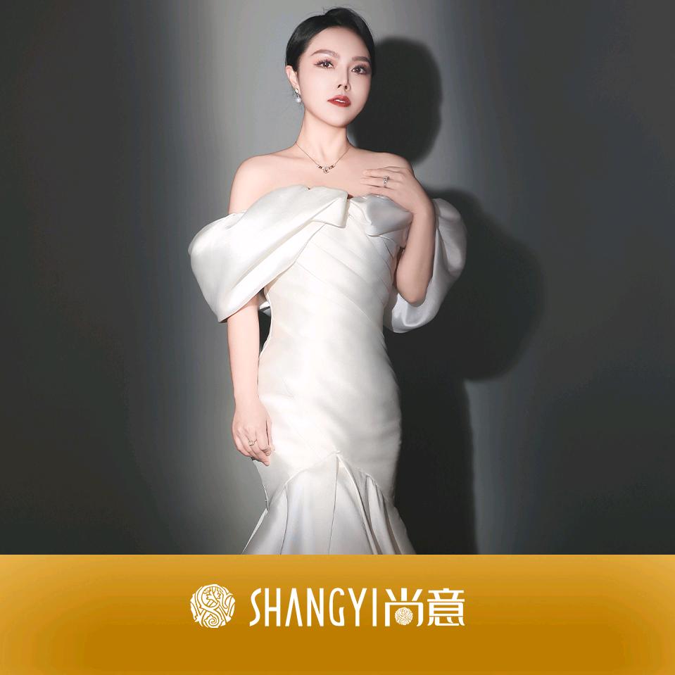 鞍山尚意形体内衣王祎