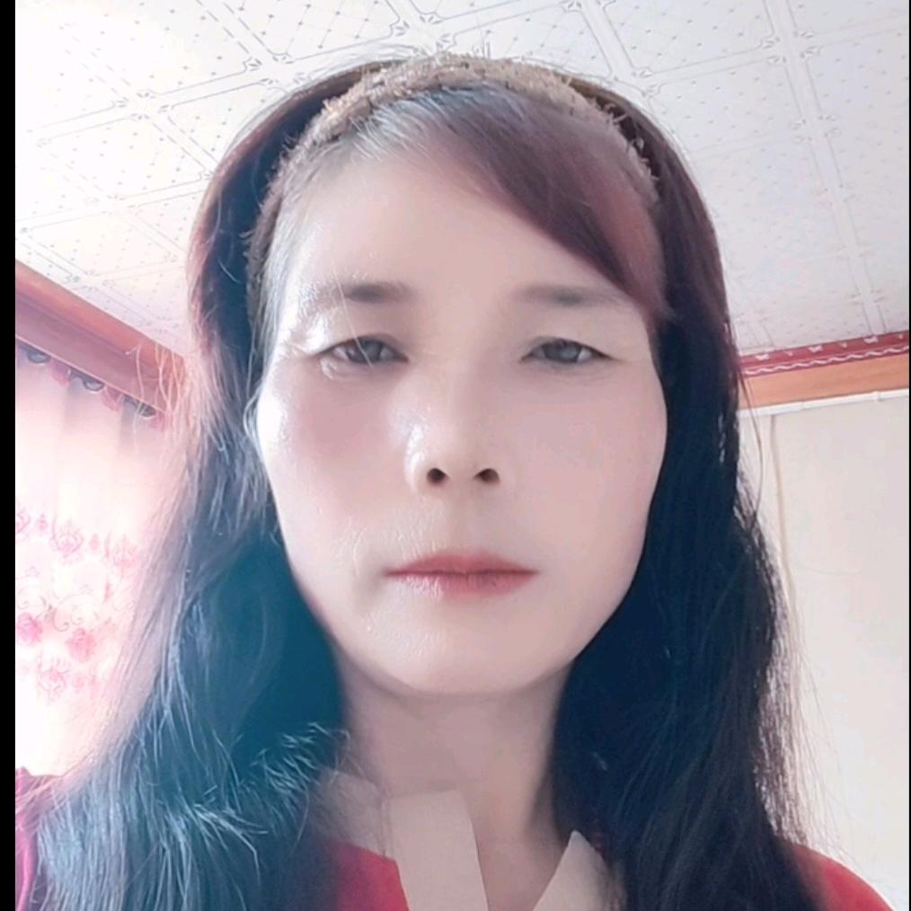 冬天的红玫瑰🦋