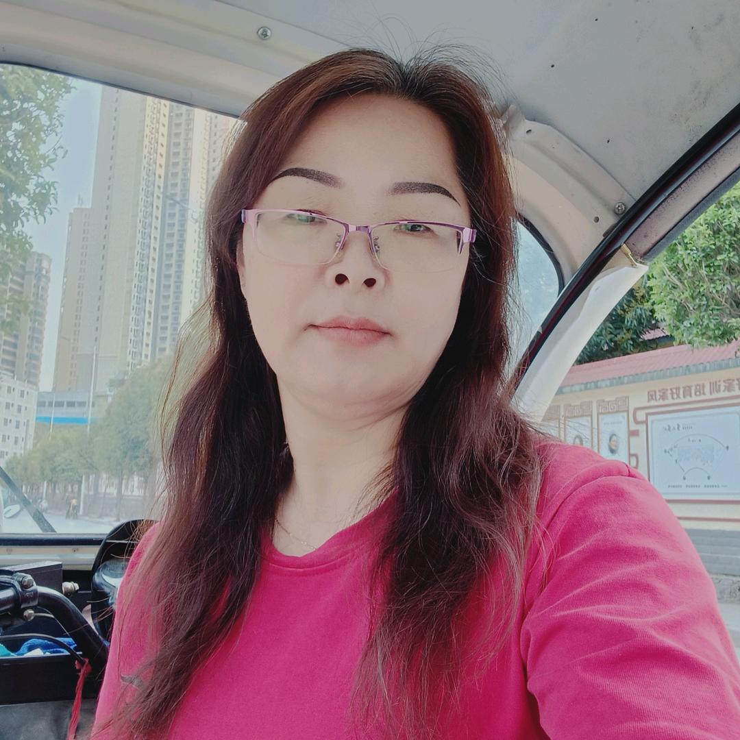 陈姐姐是76年的龙圈子很小，没有朋友😁