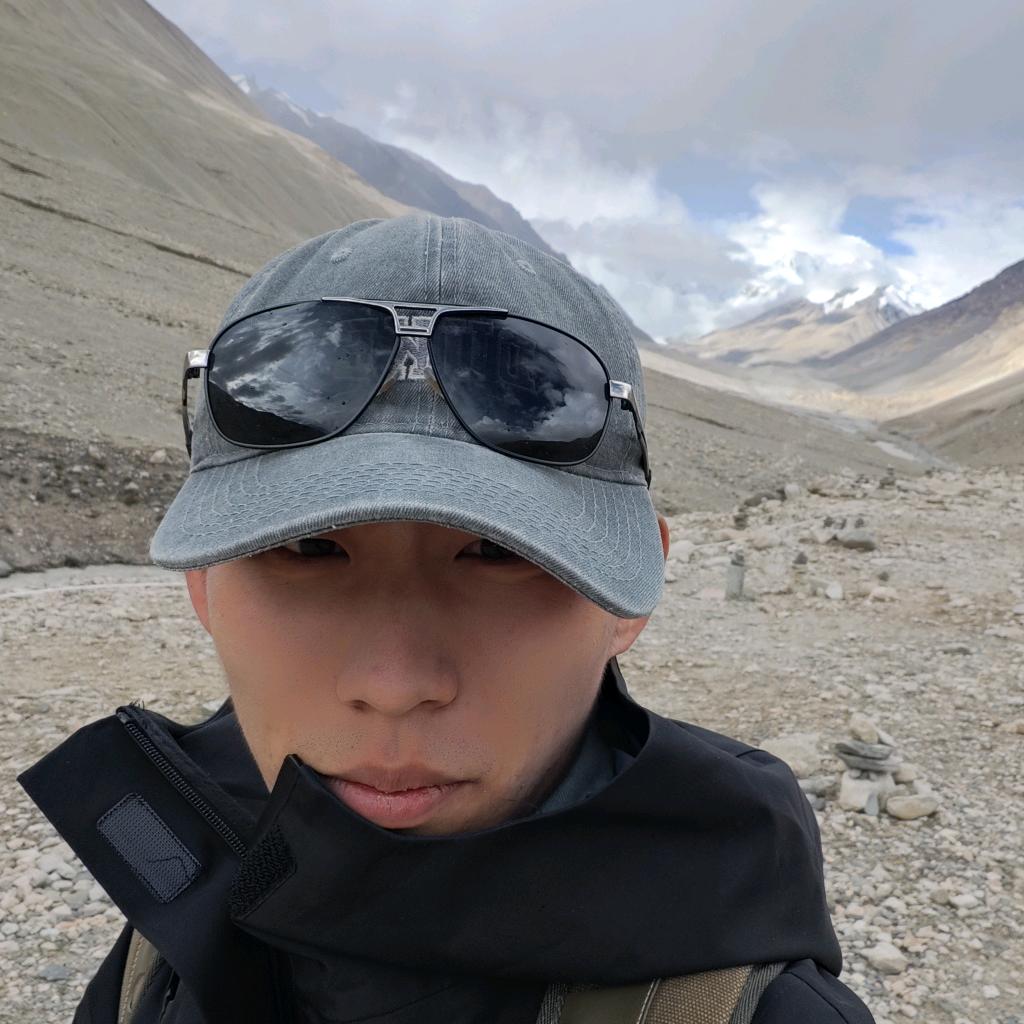 假正经的润奇(北大湖单板教练)