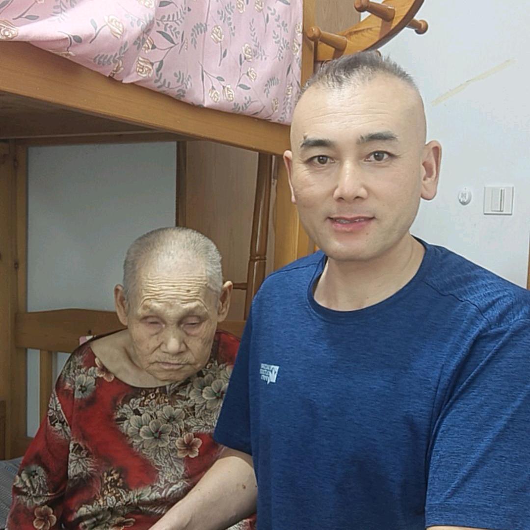 黑牛哥