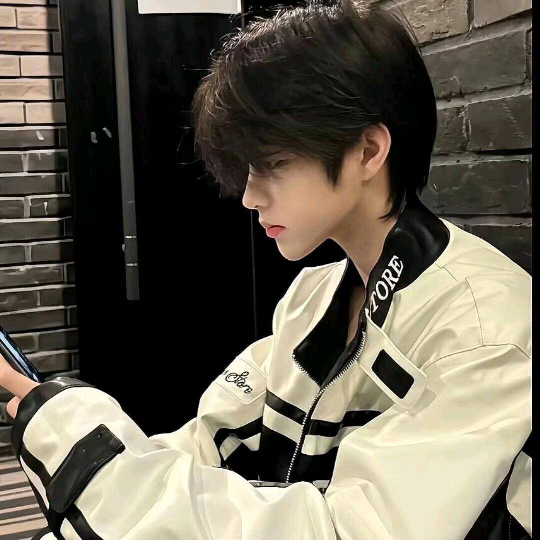 小七七