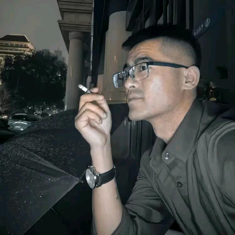 灰色祯🥀