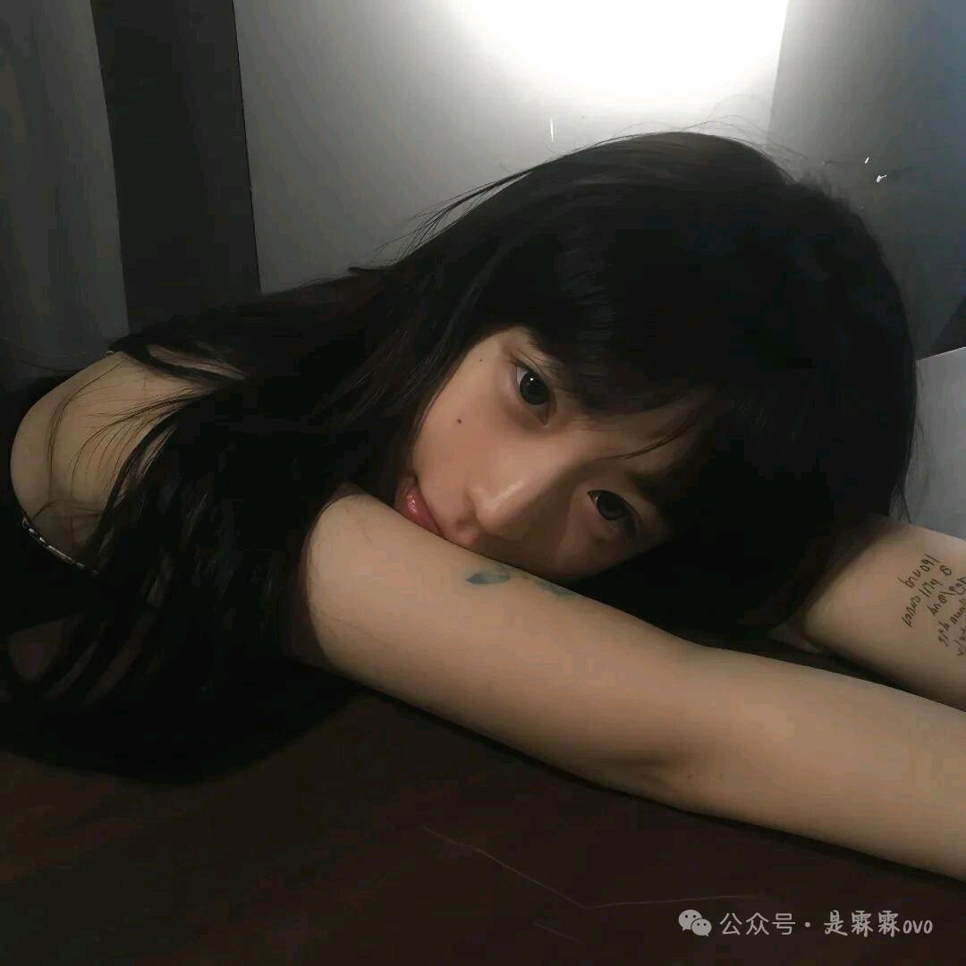 发很久的呆
