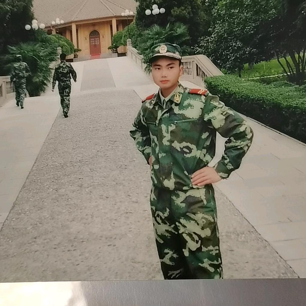 爱江山     更爱美人