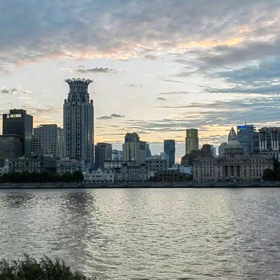 小萌⁵⁹²²（每晚9:28直播）