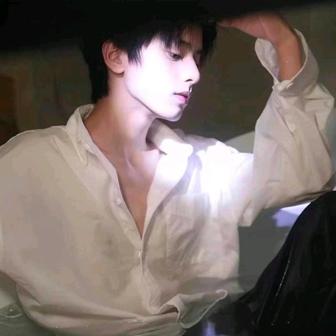 神秘人（小冉的小助理）