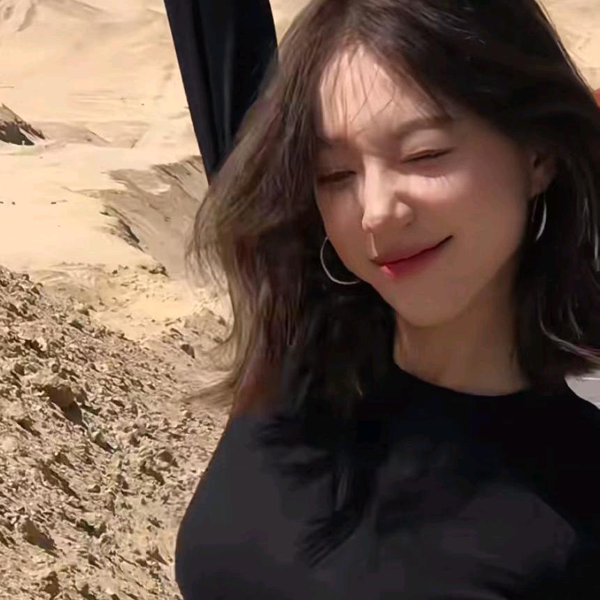 ཌༀཉི安༒妮༃ༀ