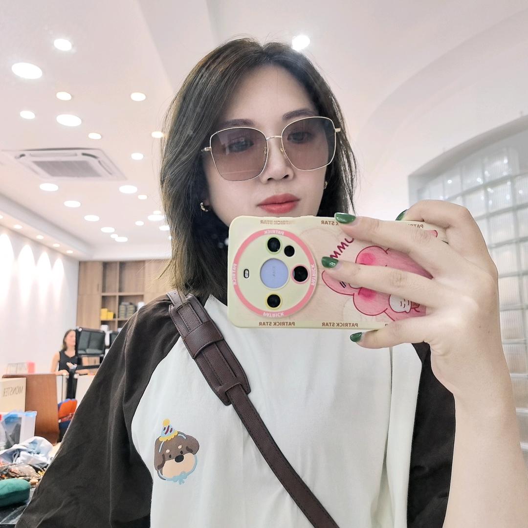 苏F-24小时健身金小妞