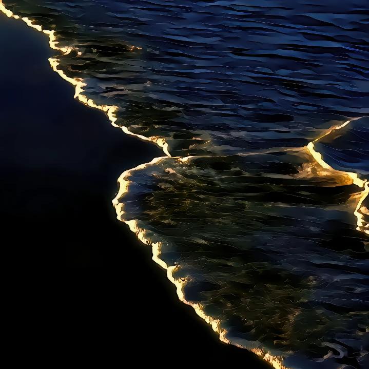 站在抖音顶端的男人