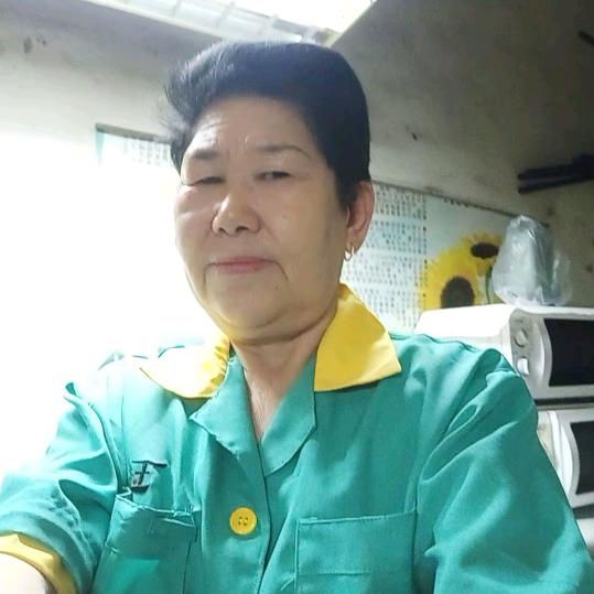 路边小草