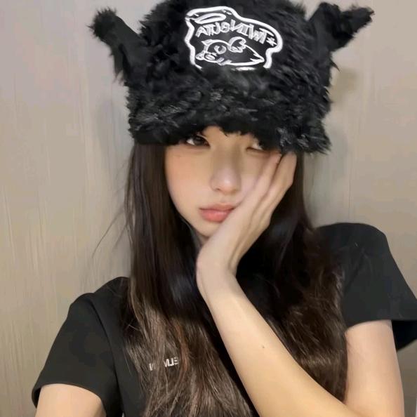 偲