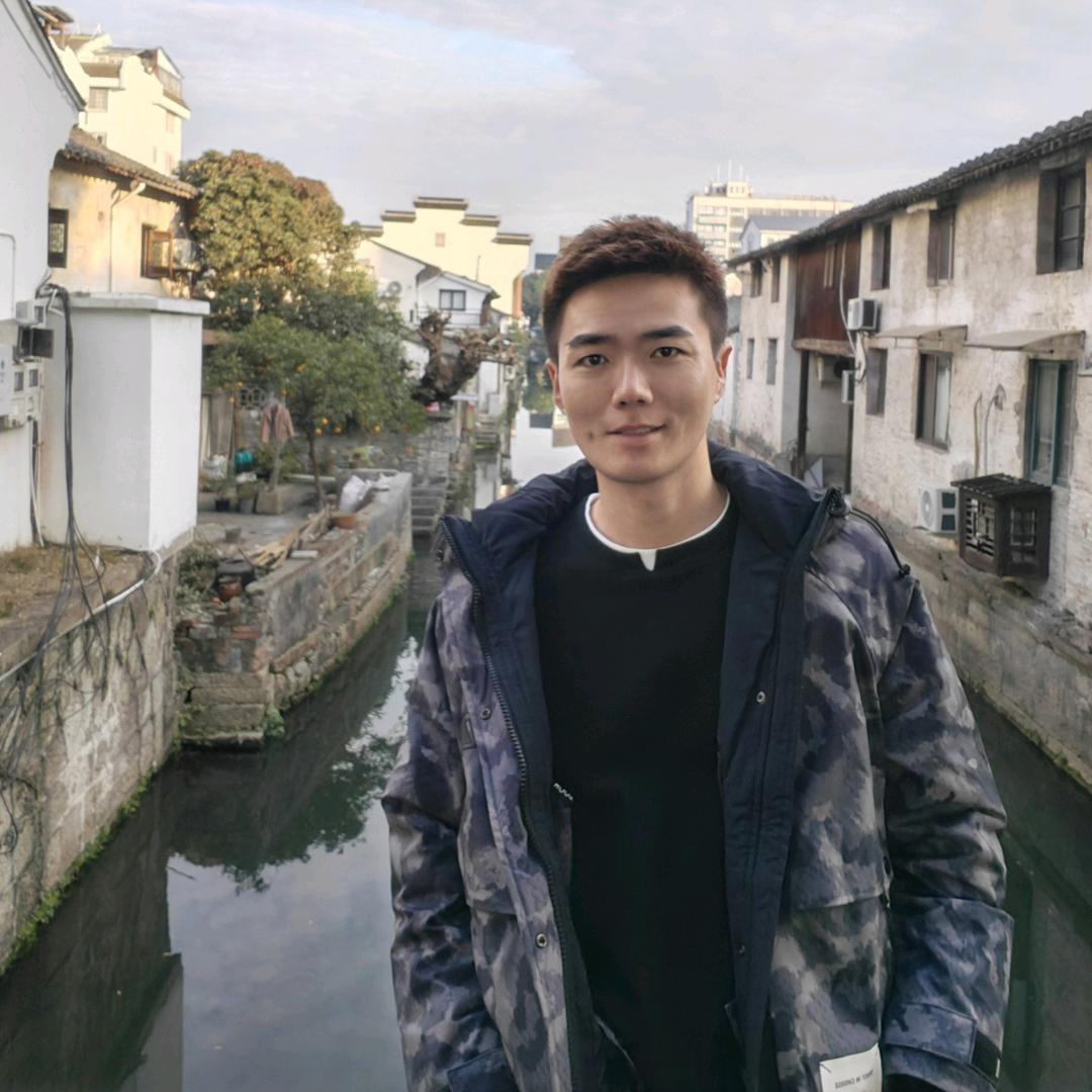 ⭐️嗨！我是大头