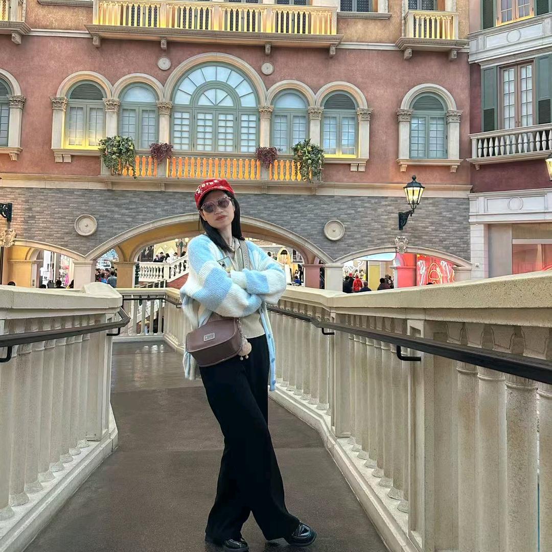 王 -♡事(ಥ随风- ̗̀(๑ᵔ⌔ᵔ๑