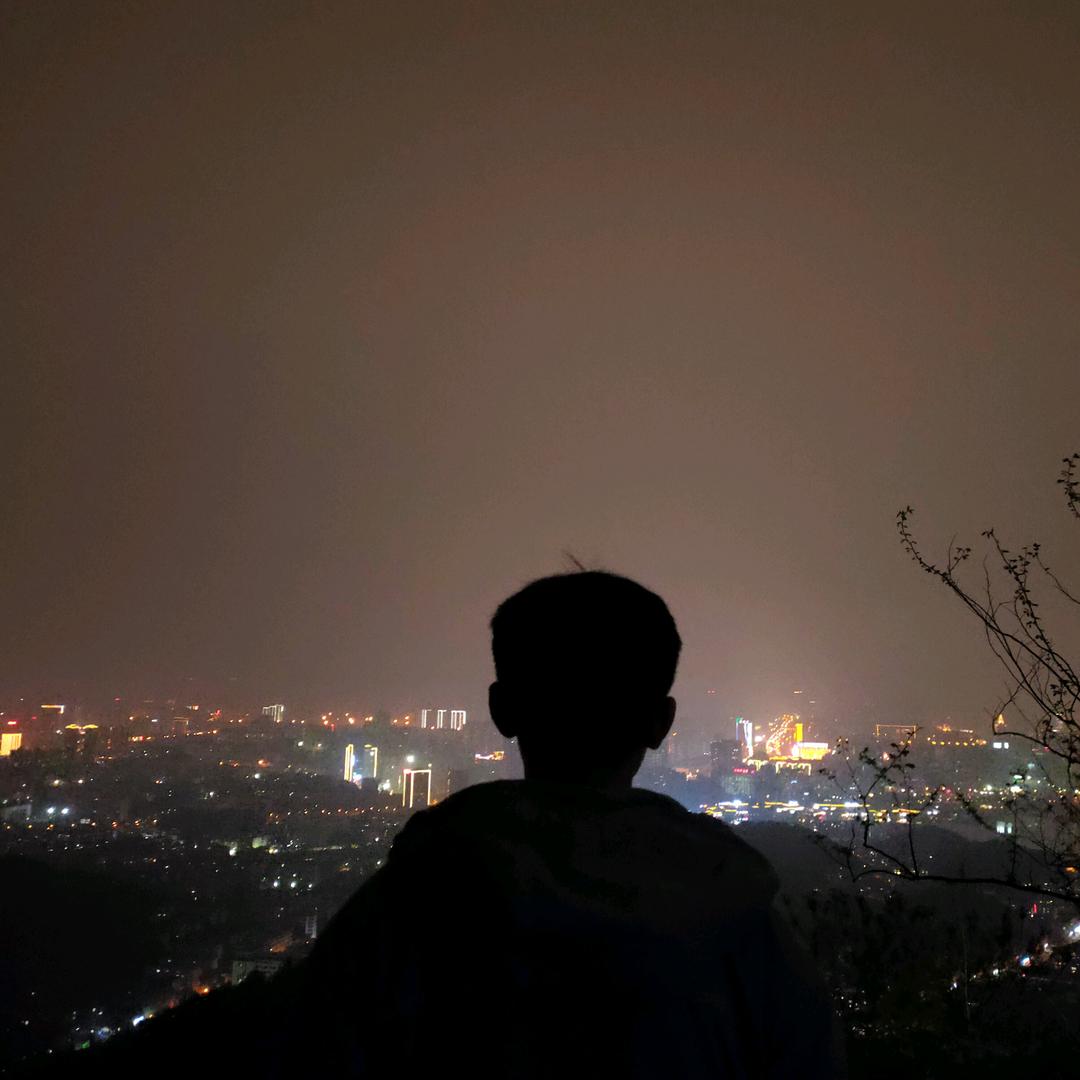 夜未眠。