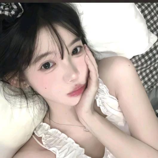 悲伤𝙆𝙞𝙩𝙩𝙮猫。