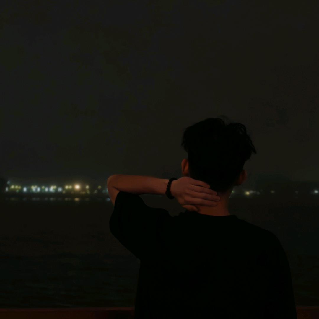 八