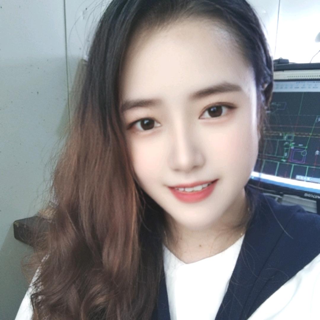 爱吃榴莲的谭姐姐