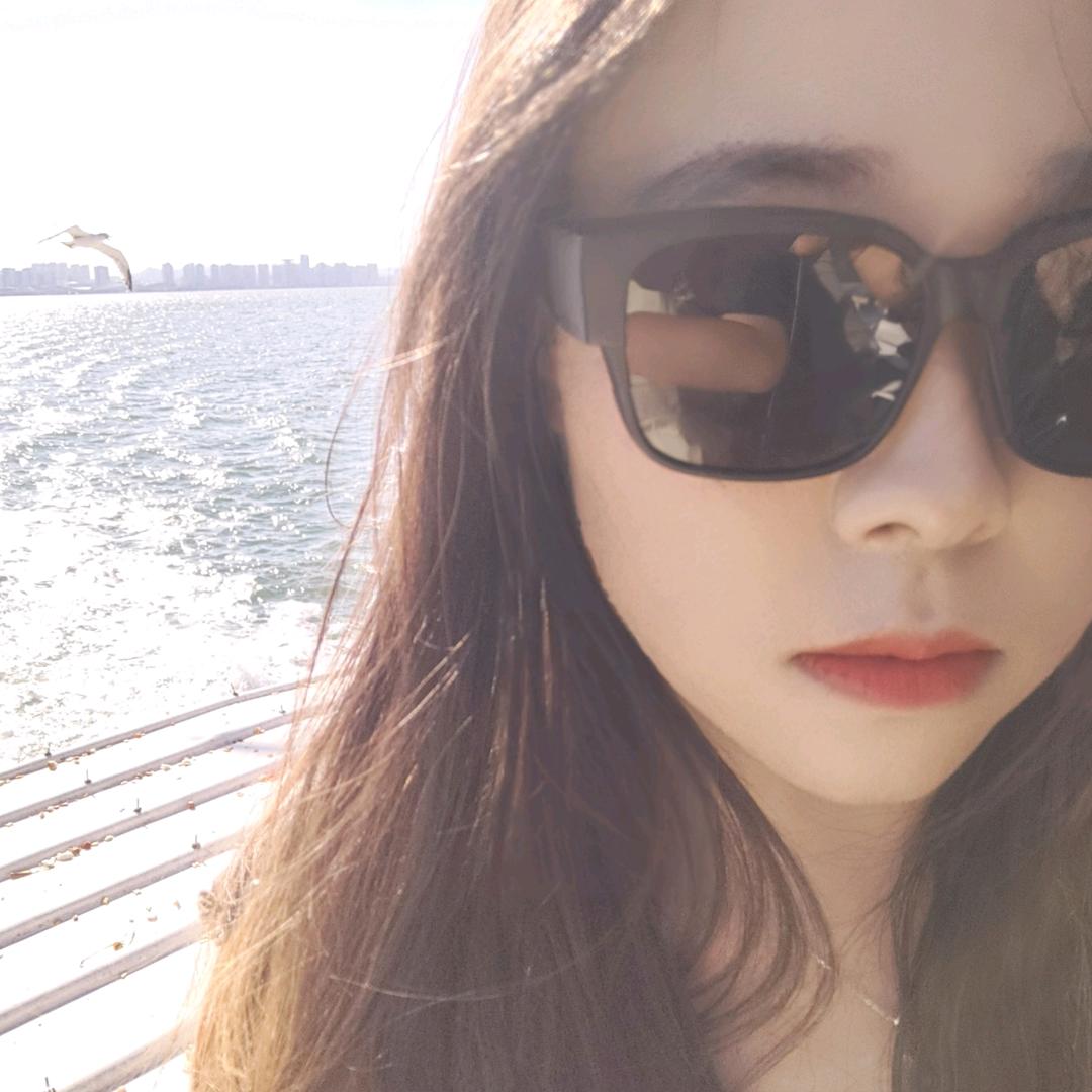 - 小念念（连赞拉黑♡）