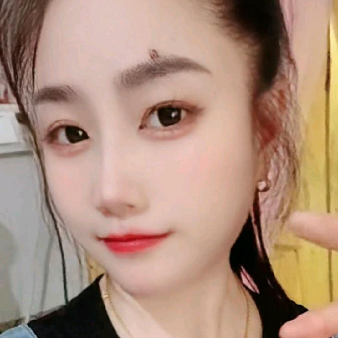爱哭的女孩。😭