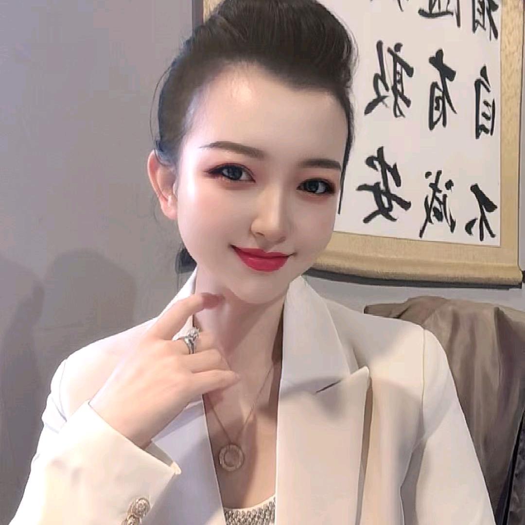 爱臭美的茹姐姐