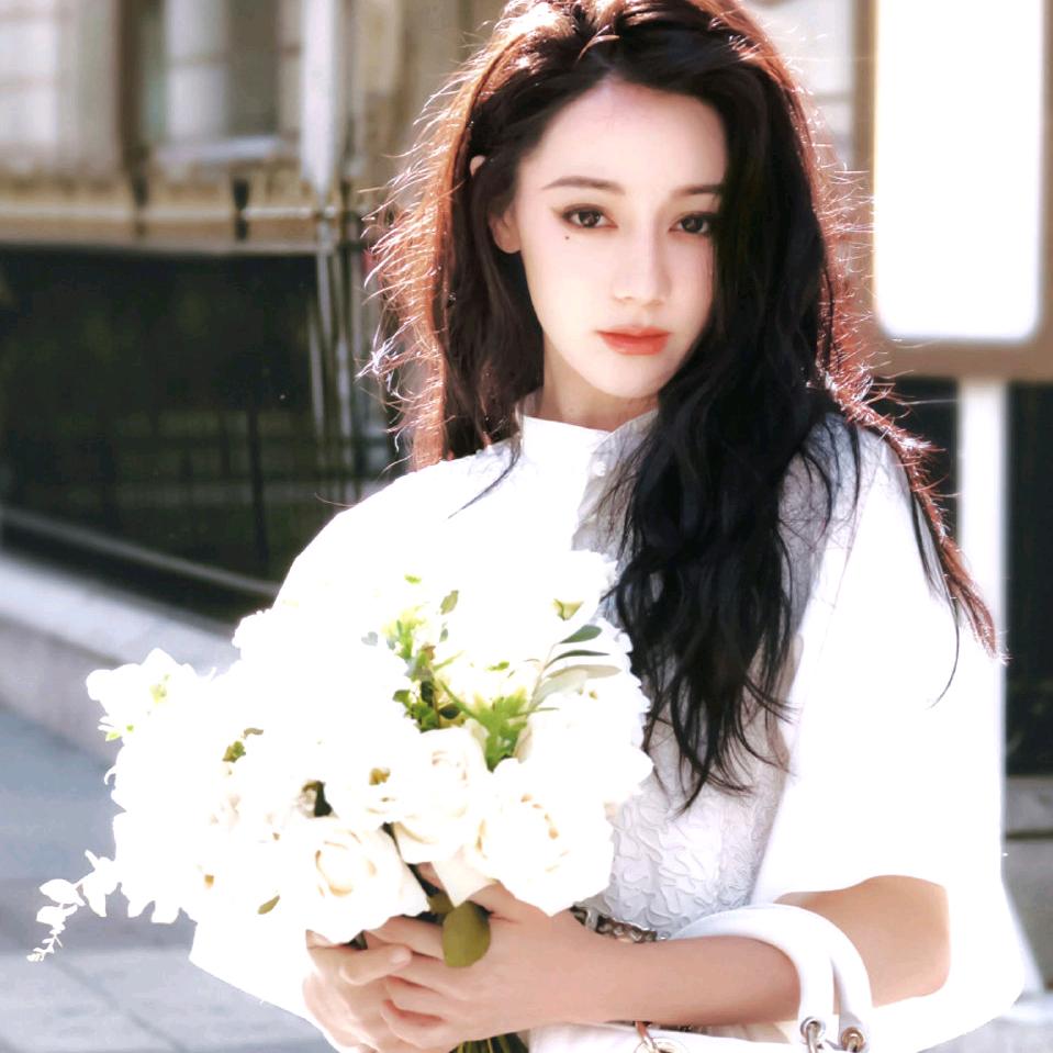 积极向上正能量的超级无敌大美女