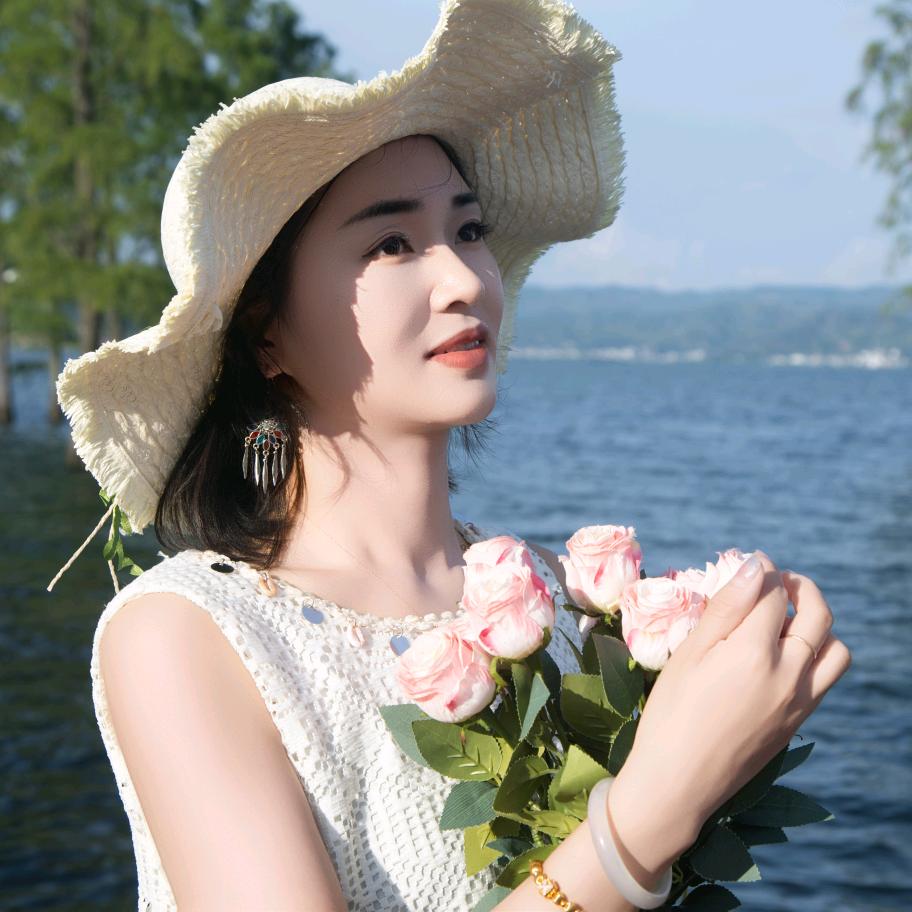 周小姐
