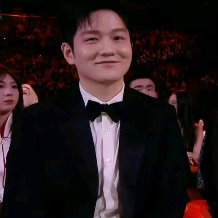 东哥超级帅🌹🌹🌹